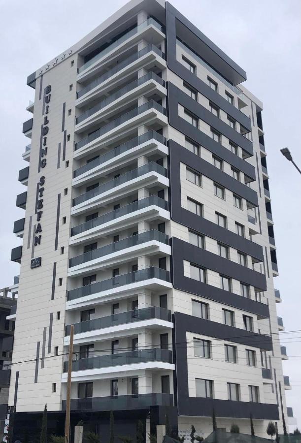 ママイアApartament Nataly Building Lakeアパートメント エクステリア 写真